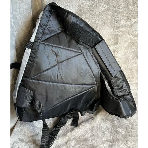 Fit to Fight Black and Grey Multicompartment Padded Strap Sling Backpack - Picture 10 of 15